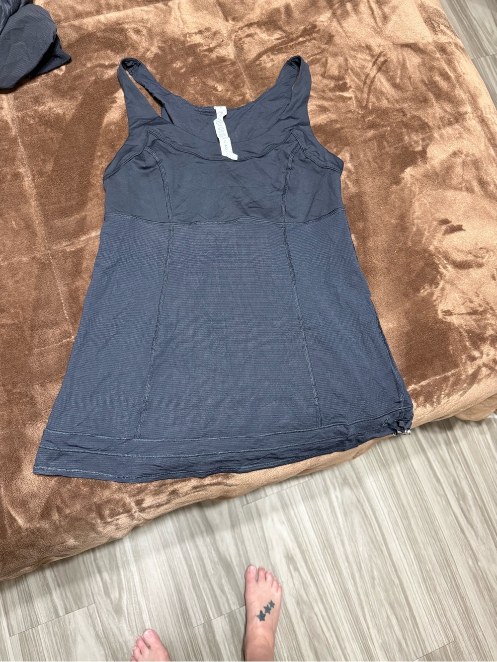 Womans size 8 lululemon black tank top